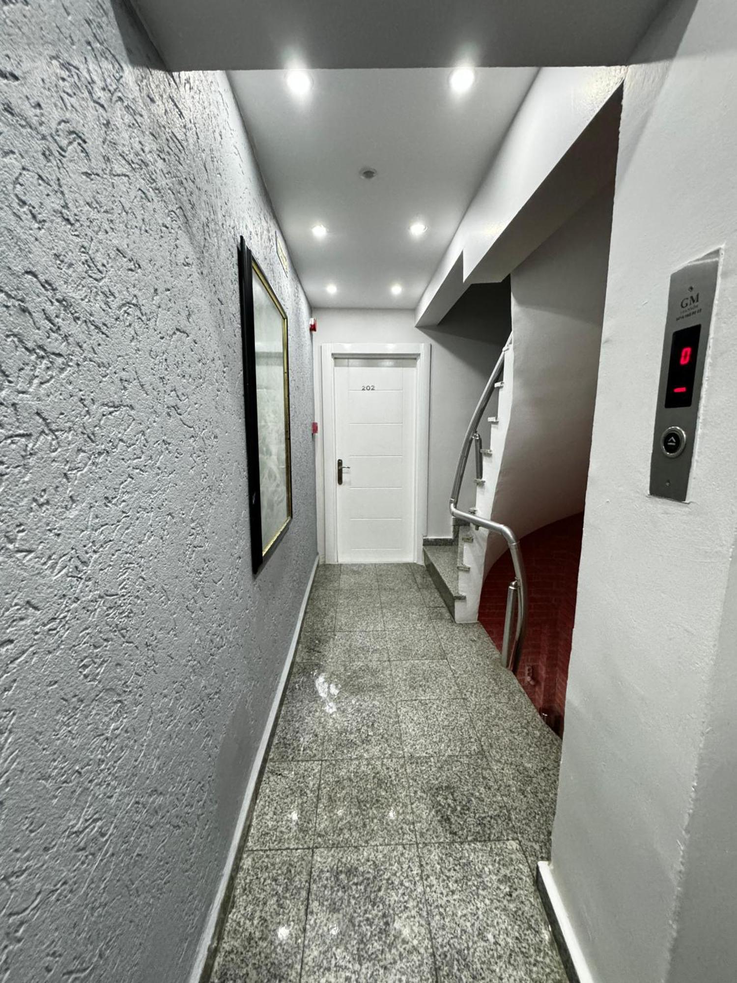 Taksim Istiklal Suites Istanbul Exterior foto