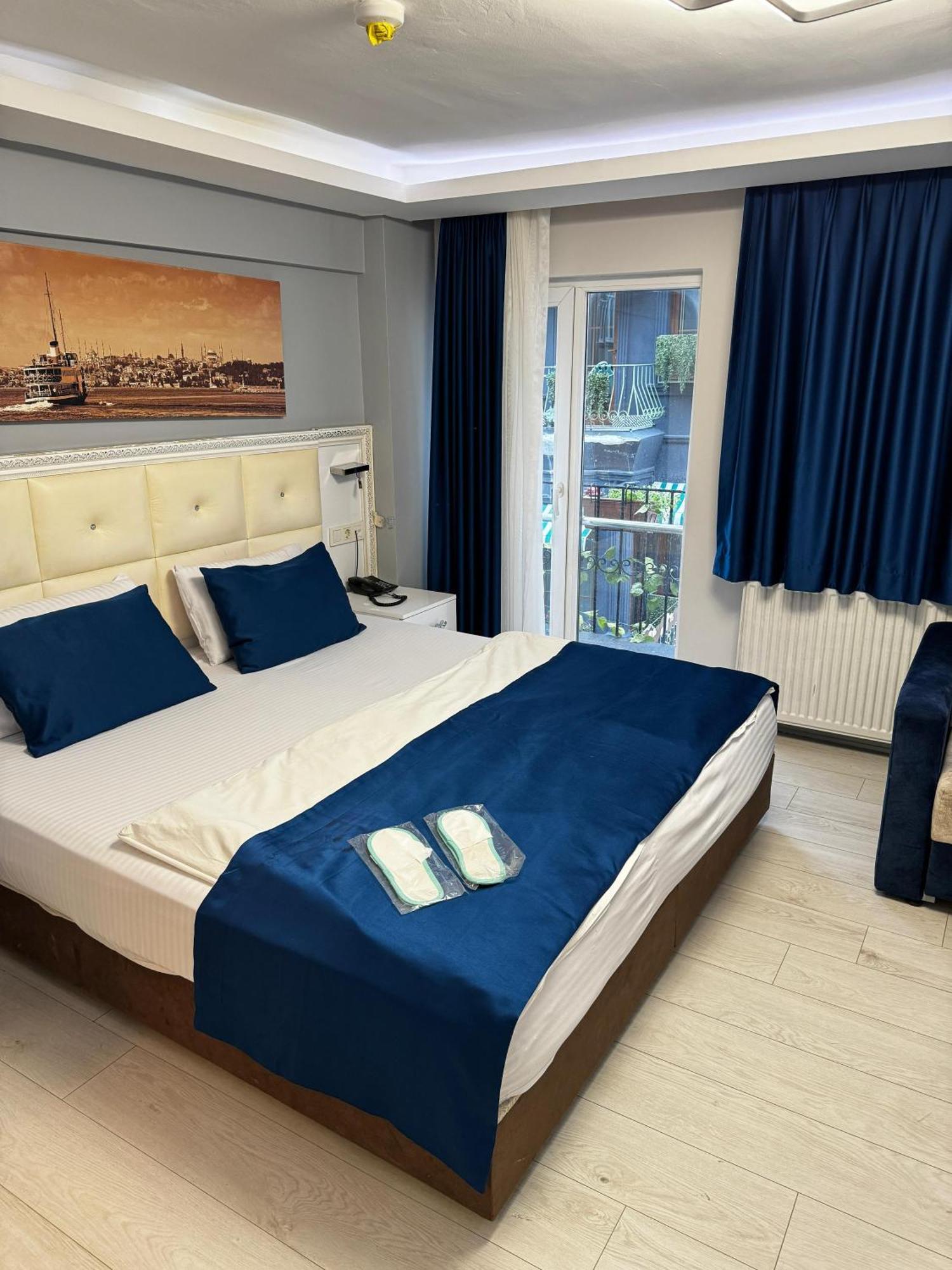 Taksim Istiklal Suites Istanbul Exterior foto