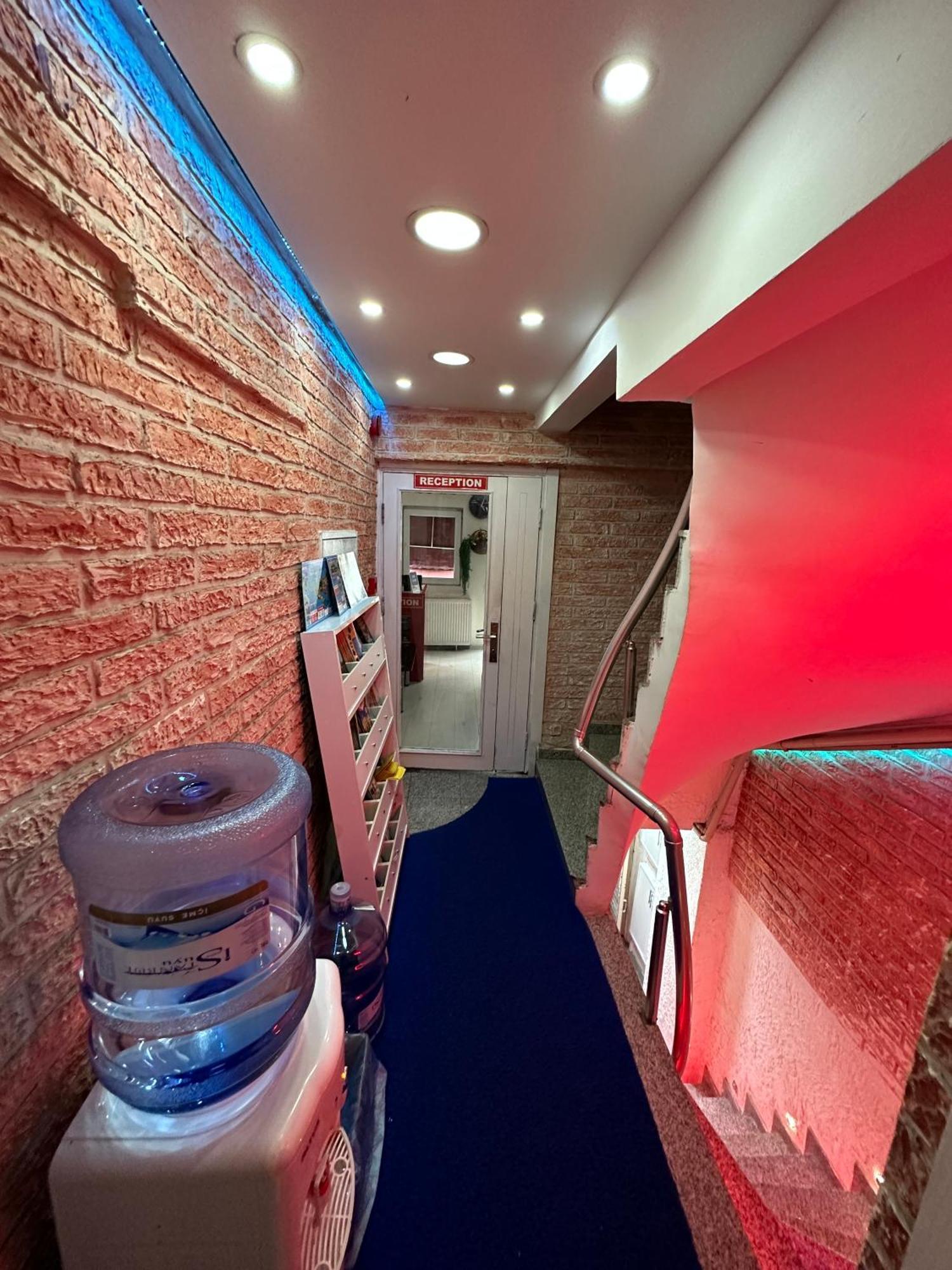 Taksim Istiklal Suites Istanbul Exterior foto